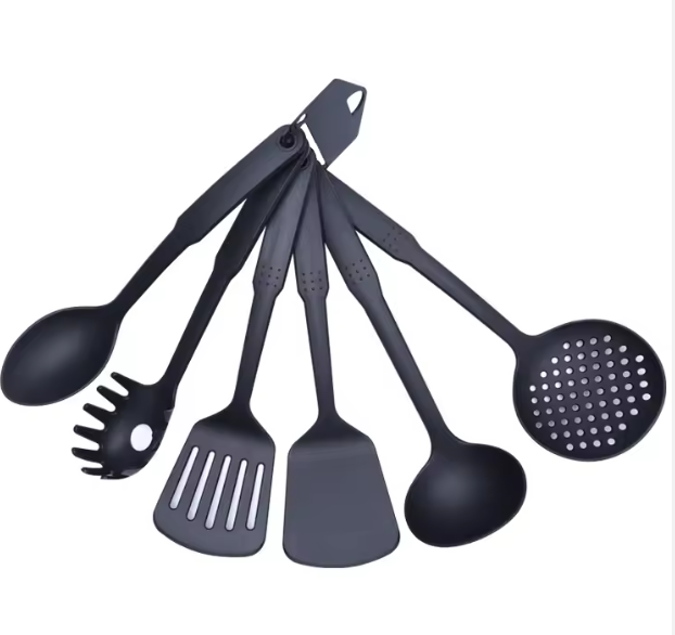 Custom-Hot-Sales-Plastic-Spoon.png